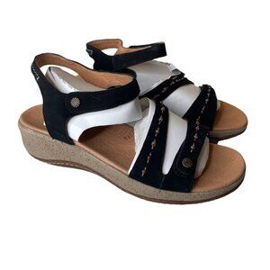 Acorn Beaded Strappy Platform Sandals Size 9